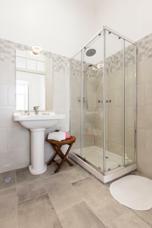 Lisbon Secret & Charming Baixa 4 Bedroom Apartment Zewnętrze zdjęcie